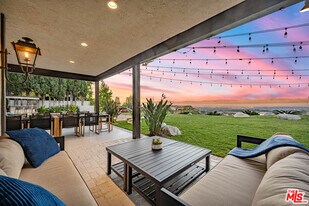 3722 Alonzo Ave in Los Angeles, CA - Building Photo