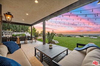 3722 Alonzo Ave in Los Angeles, CA - Building Photo - Building Photo