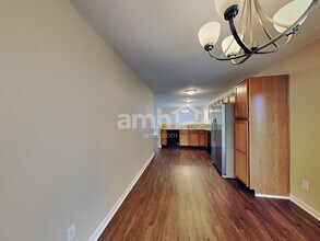 656 Rocky Meadow Dr in Greenwood, IN - Building Photo - Building Photo