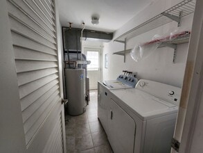 106-108 North Dudley Avenue, 1st Floor in Ventnor City, NJ - Foto de edificio - Building Photo