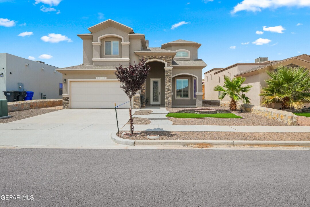 12595 Barbaro Wy in El Paso, TX - Building Photo