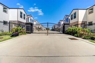 2928 El Fenice Ln in Houston, TX - Building Photo - Building Photo