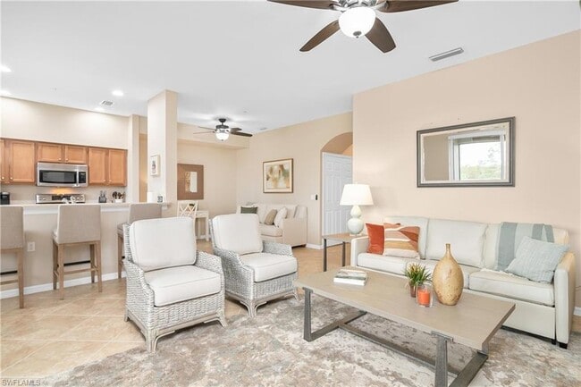 10321 Heritage Bay Blvd in Naples, FL - Foto de edificio - Building Photo