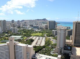 343 Hobron Ln, Unit 1403 in Honolulu, HI - Building Photo