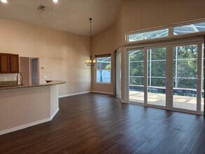 736 Sunflower Dr in Palm Harbor, FL - Building Photo - Building Photo