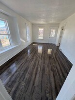 1222 E 4th St in Mishawaka, IN - Building Photo