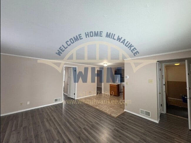 property at 4508 W Crawford Ave