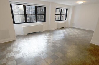 145 E 16th St in New York, NY - Building Photo - Building Photo