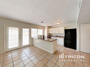 7006 Blackberry Dr in Arlington, TX - Building Photo - Building Photo