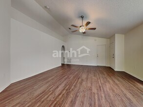 6346 Tabogi Trail in Wesley Chapel, FL - Building Photo - Building Photo