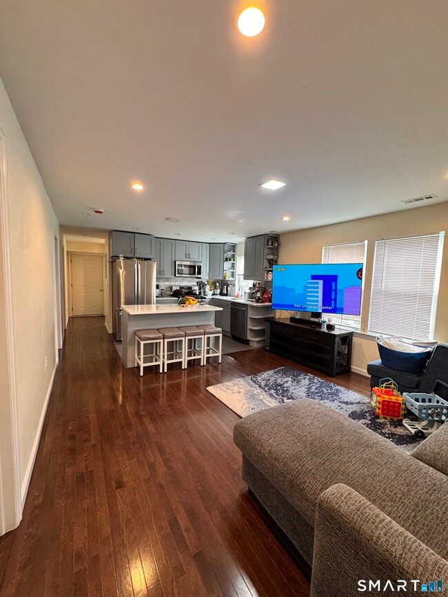 18 Soundview Ave in Norwalk, CT - Building Photo - Building Photo