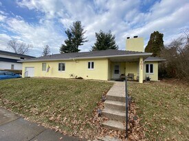 1011 E Wylie St in Bloomington, IN - Building Photo