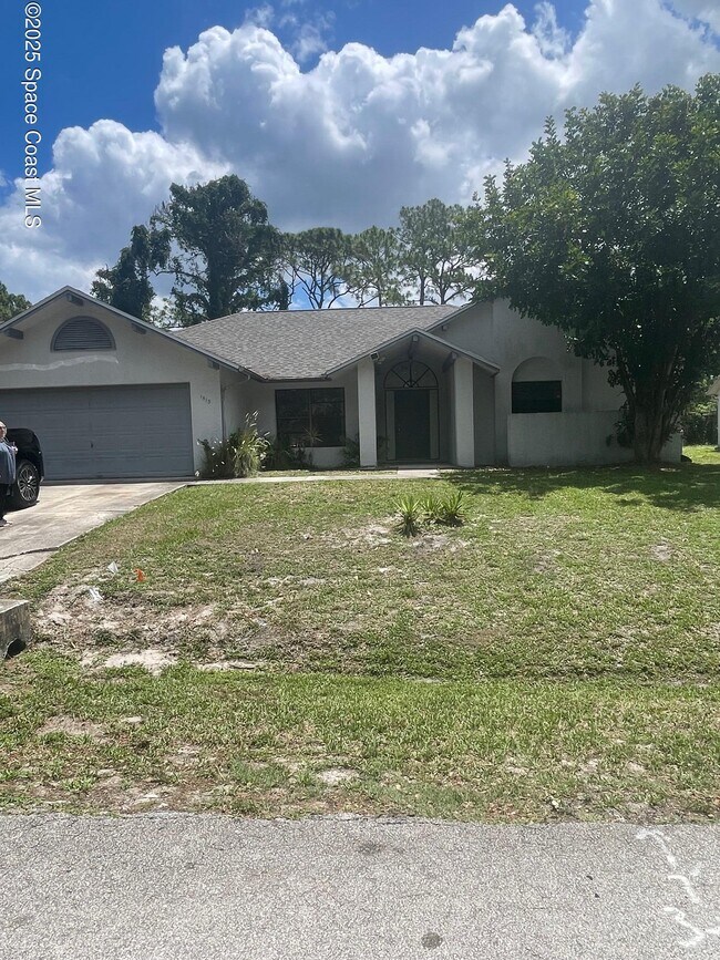 property at 1513 Eagle Ave NW