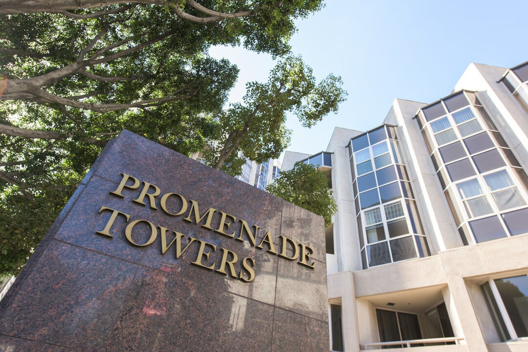 Promenade Towers in Los Angeles, CA - Foto de edificio