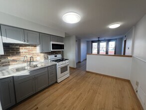 4008 N Leclaire Ave in Chicago, IL - Building Photo - Building Photo