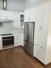 54 Stratford Rd in Kensington, CA - Building Photo - Building Photo