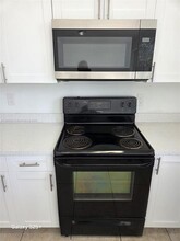 490 NE 21st Terrace in Homestead, FL - Building Photo - Building Photo