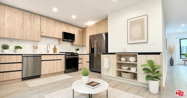 1444 S Crescent Heights Blvd in Los Angeles, CA - Building Photo - Building Photo