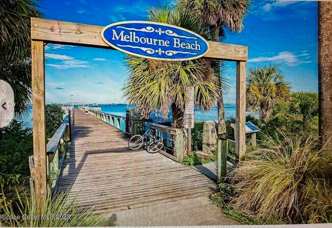419 Ocean Ave, Unit 206 in Melbourne Beach, FL - Building Photo - Building Photo