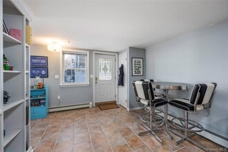 4 Woodbine Dr in Mahopac, NY - Building Photo - Building Photo