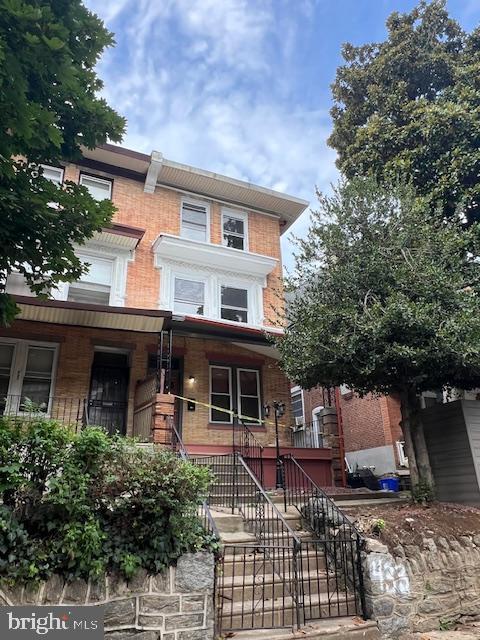 property at 433 W Bringhurst St