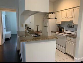 11685 W Atlantic Blvd in Coral Springs, FL - Foto de edificio - Building Photo