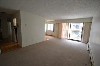 1909-1909 Salton Rd in Abbotsford, BC - Building Photo - Building Photo