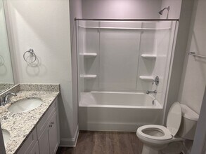 18058 Big Leaf Dr in Gulfport, MS - Building Photo - Building Photo