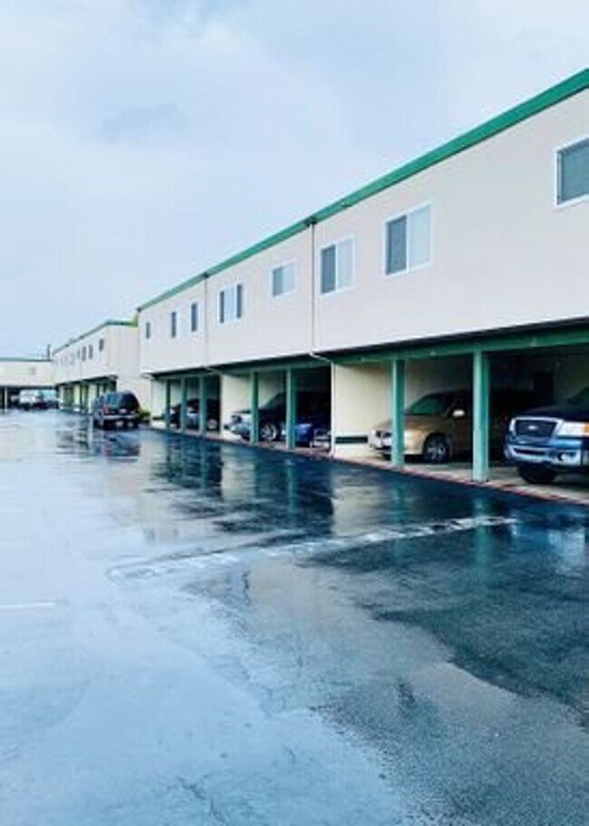 1425 Garner Ave in Salinas, CA - Building Photo - Building Photo