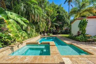 641 NE 57th St in Miami, FL - Building Photo