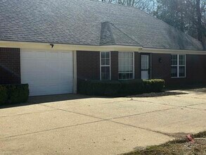 125 Janis Marie Cove in Oakland, TN - Building Photo - Building Photo