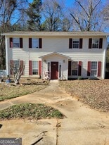 2938 Bridge Dr in Gainesville, GA - Building Photo