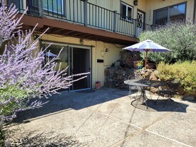 2395 Eastlake Dr, Unit apartment in Kelseyville, CA - Building Photo