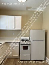 626 W 7th St in Los Angeles, CA - Building Photo - Building Photo