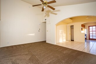 11808 Kings Arms Ct-Unit -11808 in El Paso, TX - Foto de edificio - Building Photo