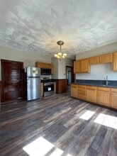 33 Newburg St, Unit 3 in Boston, MA - Foto de edificio - Building Photo