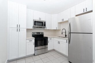 1642 C Ave in National City, CA - Foto de edificio - Building Photo