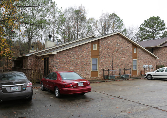 6125 Trestlewood Dr in Columbus, GA - Foto de edificio - Building Photo