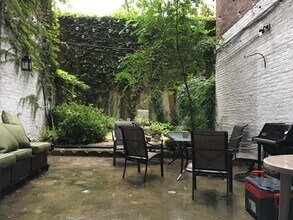 156 W 95th St, Unit 1B in New York, NY - Building Photo - Building Photo