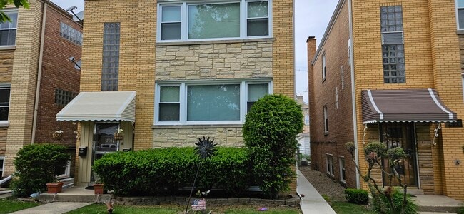property at 7504 W Devon Ave