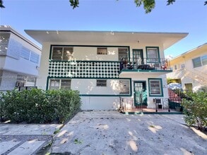 934 Meridian Ave in Miami Beach, FL - Building Photo - Building Photo