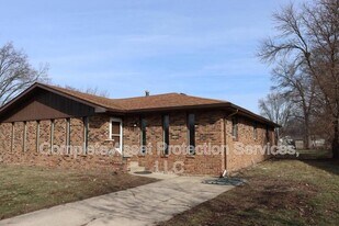 5362 Boulder Ave in Portage, IN - Building Photo