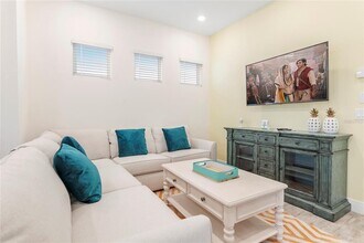 8041 Lost Shaker Ln in Kissimmee, FL - Building Photo - Building Photo