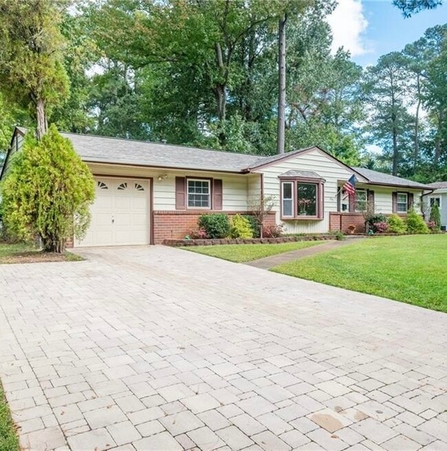 3252 Club House Rd in Virginia Beach, VA - Building Photo - Building Photo