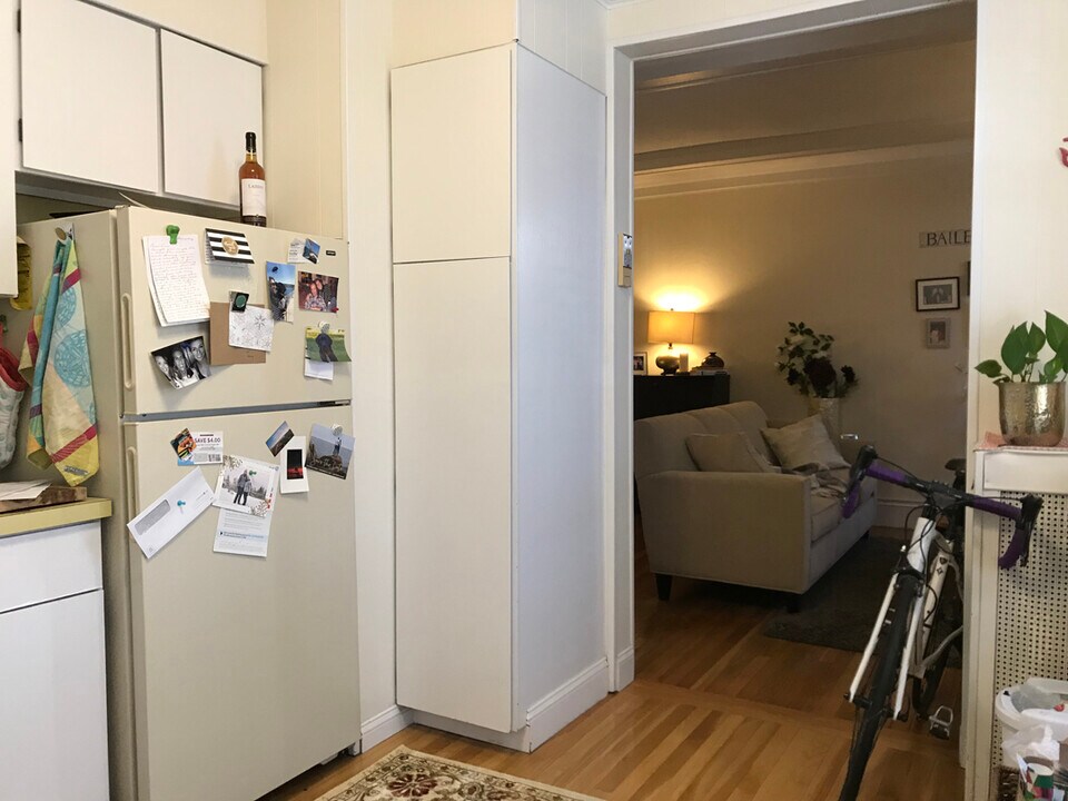 124 Sutherland Rd, Unit 1 in Boston, MA - Building Photo