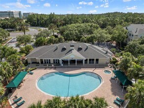 18229 Bridle Club Dr in Tampa, FL - Building Photo - Building Photo