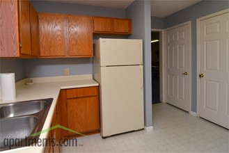 Hickory Run Apartments in Jacksonville, AL - Foto de edificio - Interior Photo