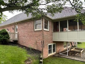 2432 Laurel Lakes Blvd in Carmel, IN - Building Photo - Building Photo