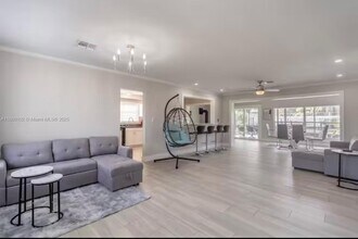 4311 S Atlantic Cir in North Fort Myers, FL - Foto de edificio - Building Photo
