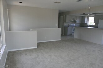 374 Connecticut St in Fort Myers Beach, FL - Building Photo - Building Photo